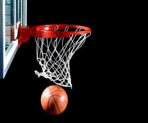 yapboz Basketbol ve topu çember girerken